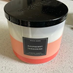 Bath and Body Works Raspberry tangerine candle